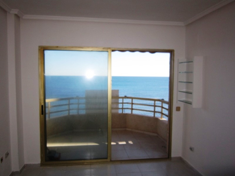 Апартаменты в первой линии моря в Кампейо / Испания / Коста Бланка / photo 1